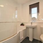 Experience modern, conveniently located serviced accommodation in East Glasgow. Enjoy complimentary parking and easy access to nearby attractions like Glasgow Fort. Book now for a comfortable stay!