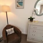Book Modern Scotstounhill Accommodation near Glasgow City centre. Our Serviced Apartments are Fully Furnished with All Bills Incl and Cheaper Than Hotels! | Urban Stay