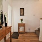 Book Modern Scotstounhill Accommodation near Glasgow City centre. Our Serviced Apartments are Fully Furnished with All Bills Incl and Cheaper Than Hotels! | Urban Stay