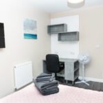 Whether it's a Windsor weekend, Legoland family trip, or Surrey Hills escape, our Serviced Apartments in Egham offer the perfect retreat. Stay for one night or longer in our cozy studios or spacious three-bedroom apartments. Book Now!