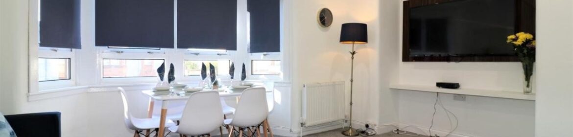 Book Renfrew Serviced Apartments for Corporate Short Lets today! This 3-bedroom Family Accommodation is near Glasgow Airport & Paisley centre | Urban Stay
