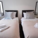Book Cheap Serviced Accommodation in Paisley. Our Furnished West Glasgow Apartments are Near Glasgow Airport and Transport Links. Enquire now Urban Stay