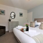 Our 2-Bedroom Short Let Apartments Glasgow are near Queen Elizabeth University Hospital and Ibrox Stadium. Ideal for sports fans! Book now Urban Stay