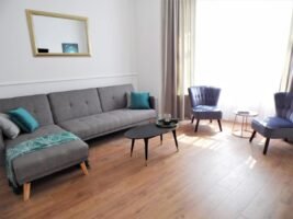 Book our South Glasgow Accommodation near Queen Elizabeth University Hospital today for Short Lets or Corporate Relocations! Enquire now! Urban Stay
