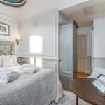 Discover luxury serviced accommodation in Edinburgh at Rìgh Residences, offering stylish apartments near top attractions and business hubs.