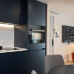 Serviced accommodation in Birmingham provide you all bills included, Chrome Cast TV, a pet-friendly and luggage lockers and co-working space.