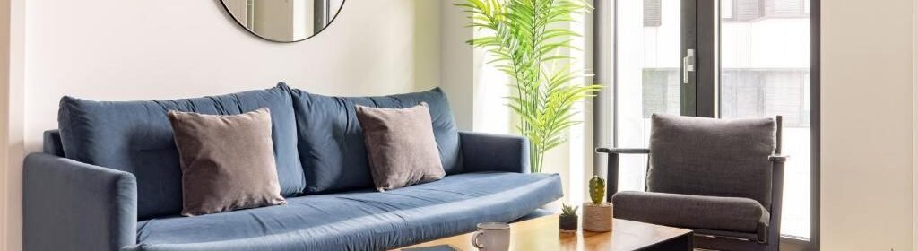 Short Term Apartments Croydon For Leisure Stays | Urban Stay Stay at Short Term Apartments Croydon, offering modern comfort near transport, shopping, parks, and business hubs in London. Book Now