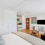 Experience luxury Chelsea apartments at Nell Gwynn House in Kensington. Perfect for business and leisure stays. Book Now ! | Urban Stay