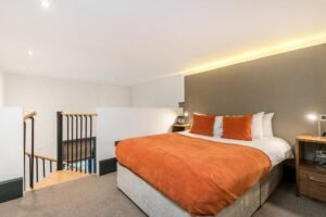 Discover Ainscow Serviced Apartments for premium extended stay accommodation. Ideal for business and leisure with modern amenities. | Urban Stay