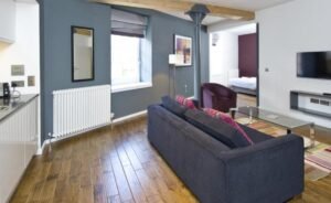 Discover luxury furnished rentals at Malt House in Edinburgh. Ideal for business and leisure, near key attractions and transport links. | Urban Stay