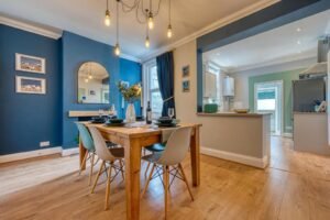 "Discover Seabird House Apartments in Portsmouth, offering premier corporate housing solutions and convenient access to local attractions." | Urban Stay