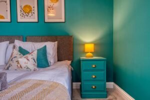 "Discover Seabird House Apartments in Portsmouth, offering premier corporate housing solutions and convenient access to local attractions." | Urban Stay