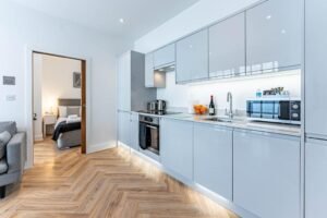 Discover Wellington House Apartments, ideal serviced apartments in Reading, UK, perfect for business and leisure with modern amenities. | Urban Stay