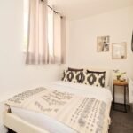 Discover Lambeth luxury at Streatham Crib. Ideal for business or leisure, enjoy modern comforts, convenient transport links, and top London attractions. | Urban Stay