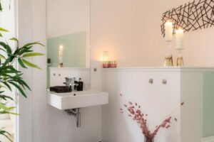 Book Oxford Street Accommodation London near Soho & Covent Garden. Ideal corporate lets with easy access to transport, dining & attractions.