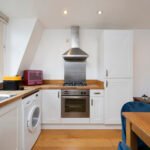 Discover luxury apartments in Fitzrovia at Hanson Street. Enjoy comfort, style, and easy access to London’s top attractions! | Urban Stay