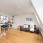 Discover luxury apartments in Fitzrovia at Hanson Street. Enjoy comfort, style, and easy access to London’s top attractions! | Urban Stay