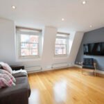 Discover luxury apartments in Fitzrovia at Hanson Street. Enjoy comfort, style, and easy access to London’s top attractions! | Urban Stay