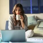 Get the Best Tips for Business Travellers to Stay Productive on the Road! Use Coworking Spaces, Practice Mindfulness, Eat Healthy & More! | Urban Stay