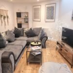 Book the best Serviced Apartment at London Bridge for families and groups. This large corporate accommodation is suitable for up to 7 guests! Urban Stay