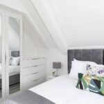 Book Short Stay Apartments Wood Green for a comfortable stay in North London, with easy access to transport and attractions.