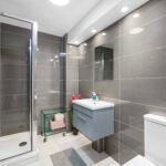 Serviced apartment in Canary Wharf. Sleeps 8. Close to ExceL, O2, and DLR. Perfect for business, relocation, or city breaks.