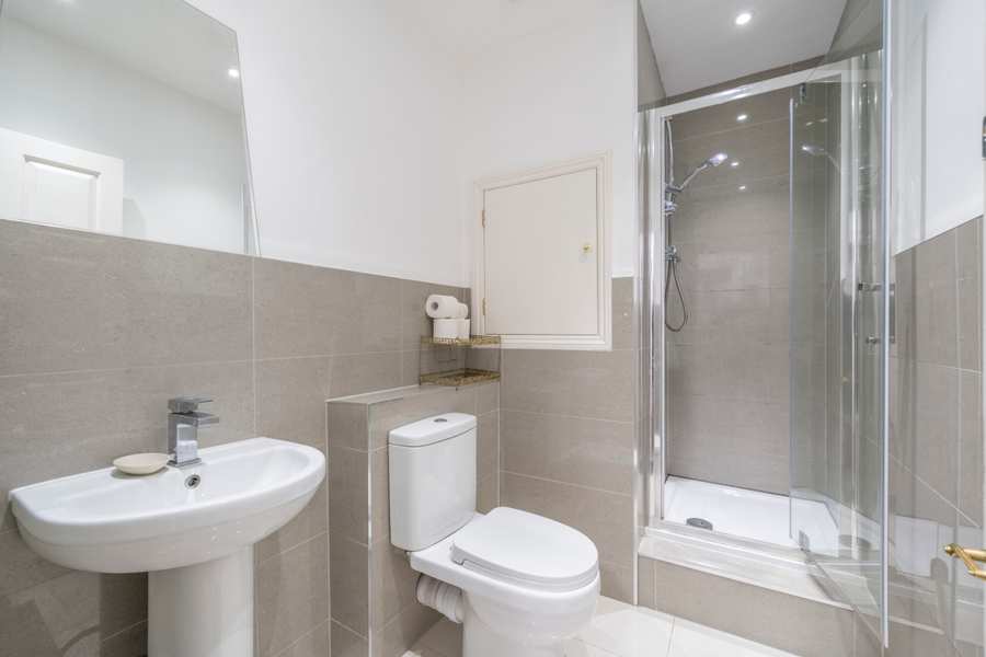 Canary Wharf Executive Apartment-Bridge House | Urban Stay Experience-luxury-and-convenience-at-Canary-Wharf-Executive-Apartments.-Perfect-for-stays-in-the-heart-of-Canary-Wharf.-|-Urban-Stay