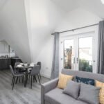 Serviced apartments in Enfield with Wi-Fi, kitchen, parking, and fast train links to London. Book your stay now.
