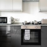 Book serviced accommodation in Enfield London with great transport links, modern amenities & access to parks, shops & cultural sights!