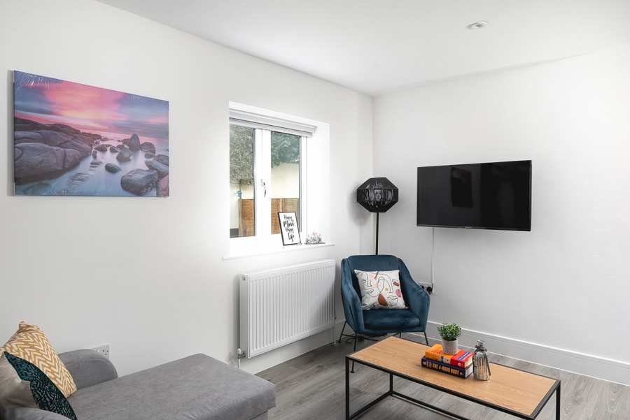 Enjoy comfort and convenience with Serviced Apartments Enfield—fully furnished stays near transport links, parks, shops.