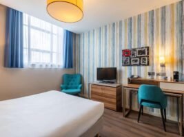 Enjoy stylish short let apartments in Liverpool City Centre with Urban Stay. Perfect for business or leisure stays. Book Now.