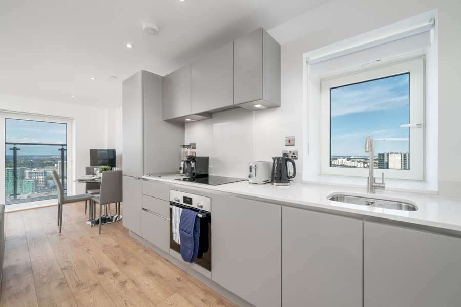 Serviced Apartments Greenwich East London | Urban Stay Book-Fully-Furnished-Short-Let-Rentals-in-South-East-London-now!-Our-Serviced-Apartments-Greenwich-enjoy-Thames-views-near-Canary-Wharf