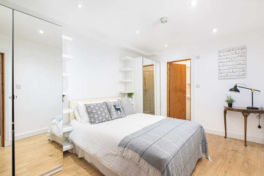 Serviced Rentals King’s Cross-St Pancras | Urban Stay Book-your-stay-at-St-Pancras-Serviced-Apartments,-offering-ideal-serviced-rentals-near-King's-Cross-with-great-transport-links-and-amenities.-|-Urban-Stay