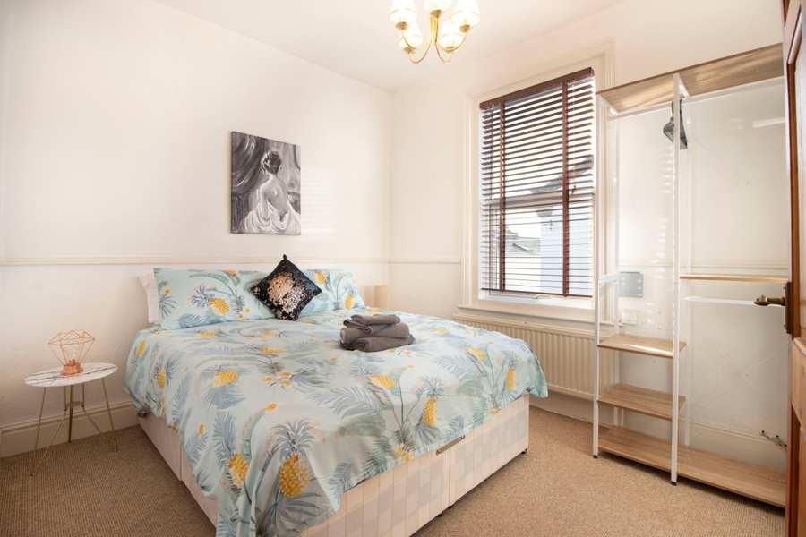 Kimberley Road Apartment Serviced Apartments - Exeter | Urban Stay