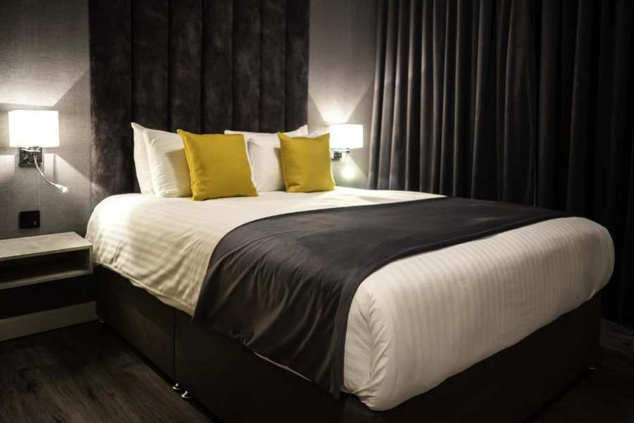 Short Stay Apartments Glasgow with stylish 1 & 2 bed options in the city centre. Ideal for any visit. Book your modern apartment today!