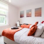 Spacious 4-bedroom serviced apartments Portsmouth near key transport and attractions. Perfect for families and business travellers. Book Now