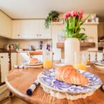 Book Cheap Hotel Alternatives near Chelmsford with our Essex Serviced Apartments! Our furnished 2-bed flat is great for corporate short lets.