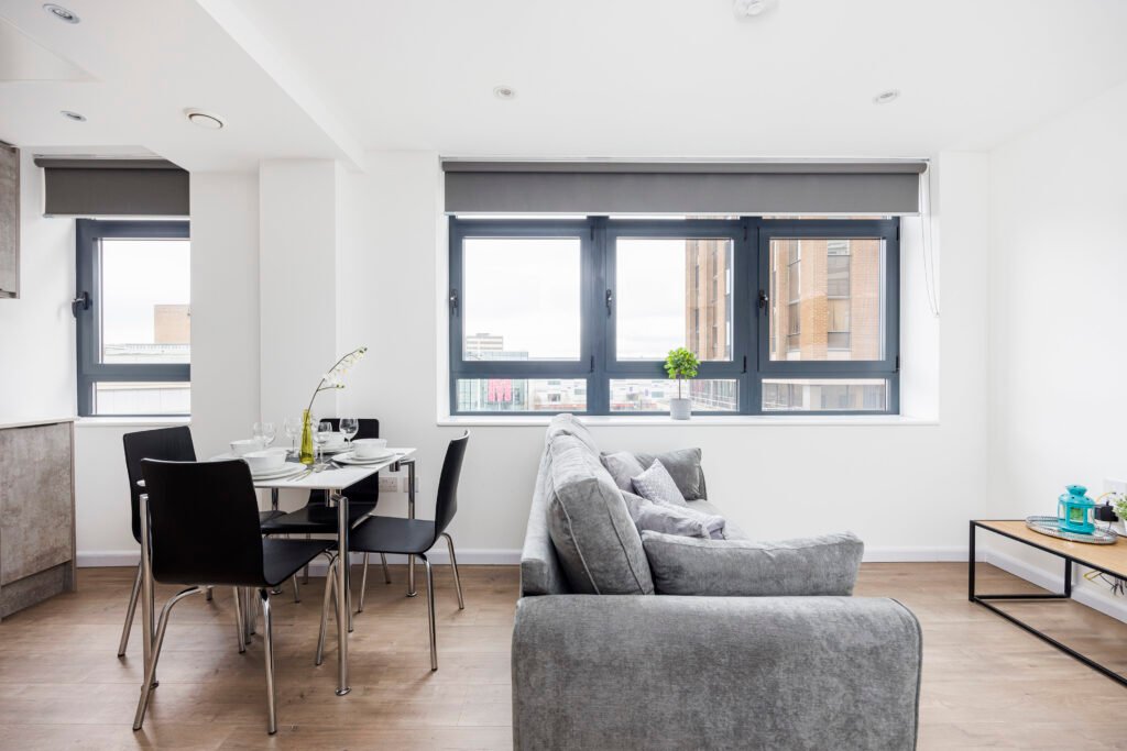 Alma Street Apartment