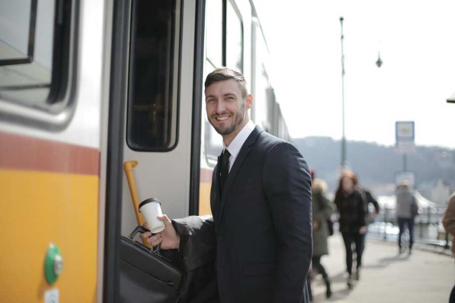 Create an effective corporate travel policy that reduces costs, ensures compliance, and enhances employee safety. Discover best practices now!