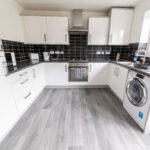 Enjoy a comfortable stay at Short Let Apartments in Luton, with convenient access to transport links, local attractions, and business hubs.