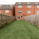 Enjoy a comfortable stay at Short Let Apartments in Luton, with convenient access to transport links, local attractions, and business hubs.