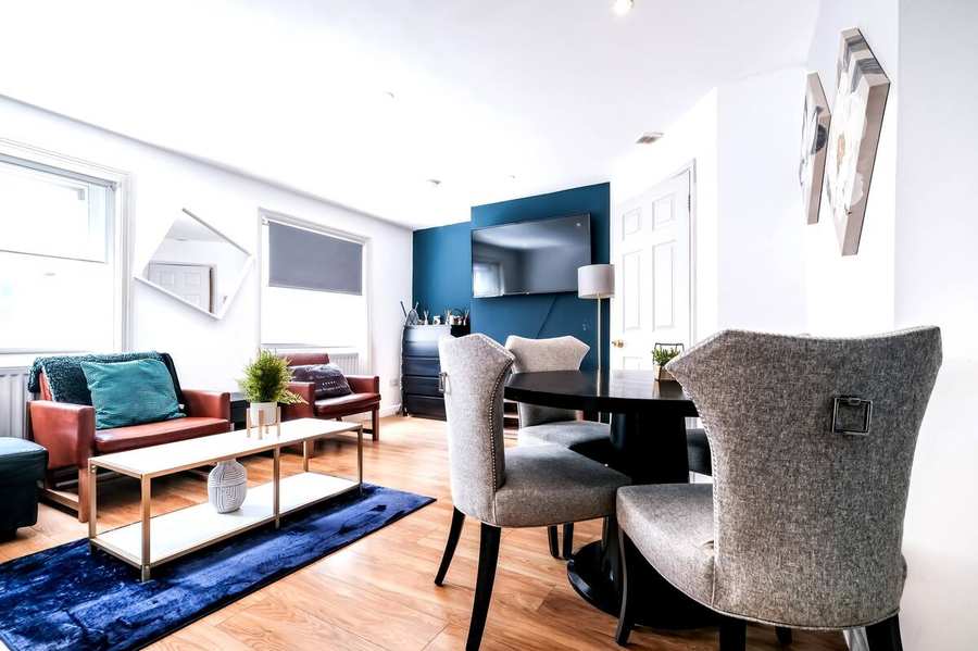 Stay at Westminster Holiday Apartments in London’s West End, near Westminster Abbey and Trafalgar Square. Perfect for leisure and business.