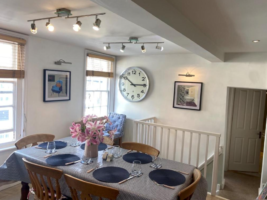 Comfortable 3-bedroom serviced apartments on Trinity Street, Birkenhead. Close to transport, business parks, and attractions. Book Now