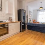 Discover Self-catering apartments in Exeter. Fully equipped with modern amenities, private garden. Ideal for business and leisure stays. | Urban Stay