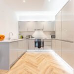 Book Short Let Rentals in Reading, your ideal corporate accommodation for 1 week, 1 month or longer. We offer cheaper rates than hotels!