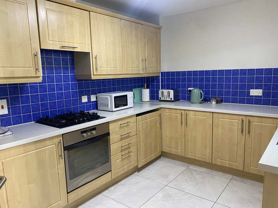 Stay in Short Let Apartments Belfast, perfect for business or leisure, with easy access to attractions and transport.