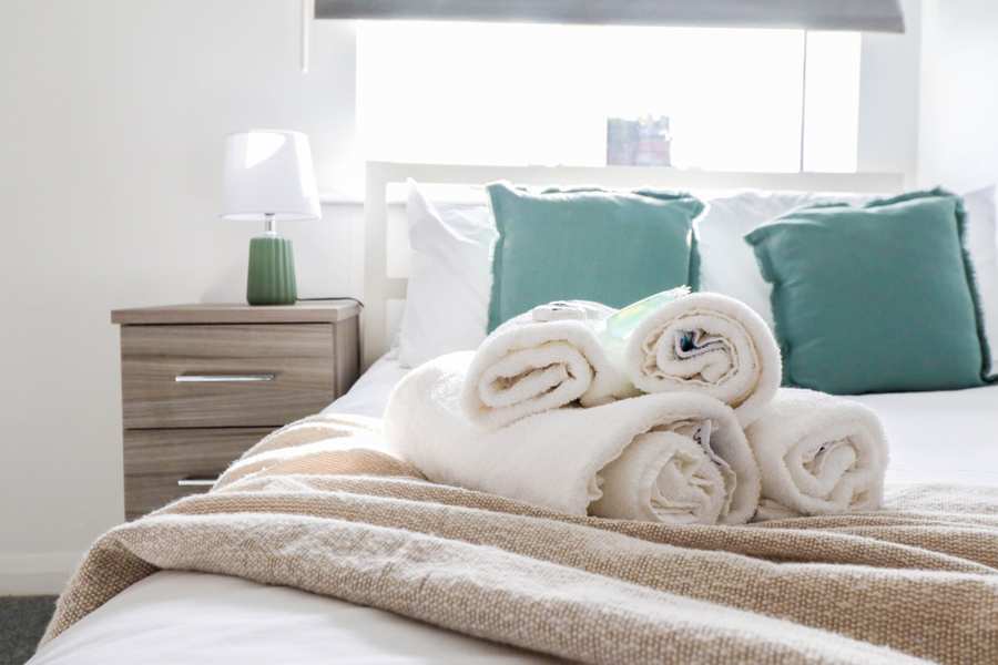 Book Southampton Serviced Apartments for modern stays near the city centre, hospital, and key transport links. Visit now to book.