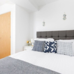 Serviced Apartments Wood Green: Stylish apartments with great transport links, nearby attractions, ideal for business or leisure stays.