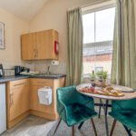Our Serviced Apartments Chester Heights are near transport, shops, and historic sights. Book Your Ideal business accommodation in Cheshire!