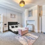 Our Serviced Apartments Chester Heights are near transport, shops, and historic sights. Book Your Ideal business accommodation in Cheshire!